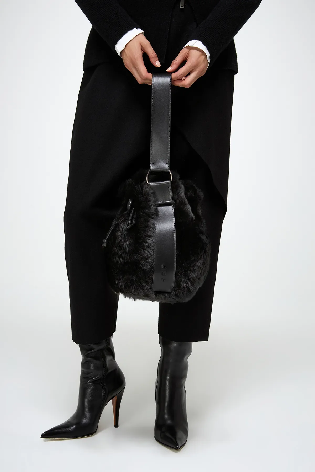 Manon - Black Leather Accessories - Image 4